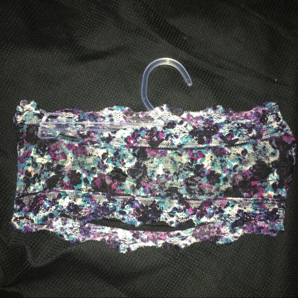 Kimchi Blue Bandeau XS NWT Urban Outfitters Lace - Picture 3 of 4
